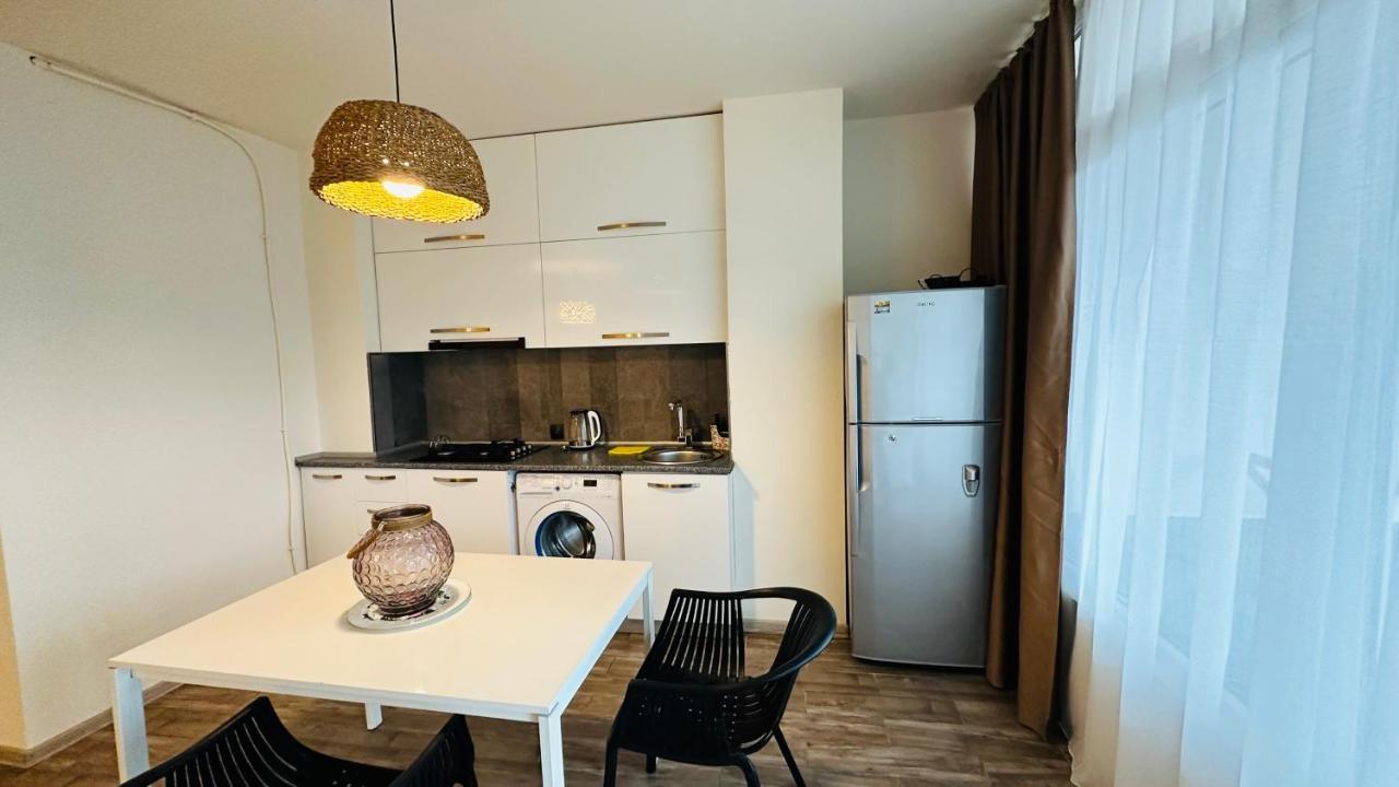 Magnolia Apartment Terrace 3 Μπατούμι Εξωτερικό φωτογραφία