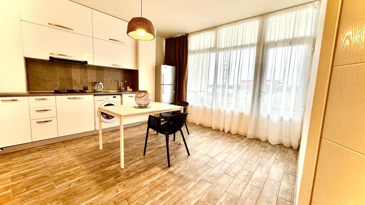 Magnolia Apartment Terrace 3 Μπατούμι Εξωτερικό φωτογραφία